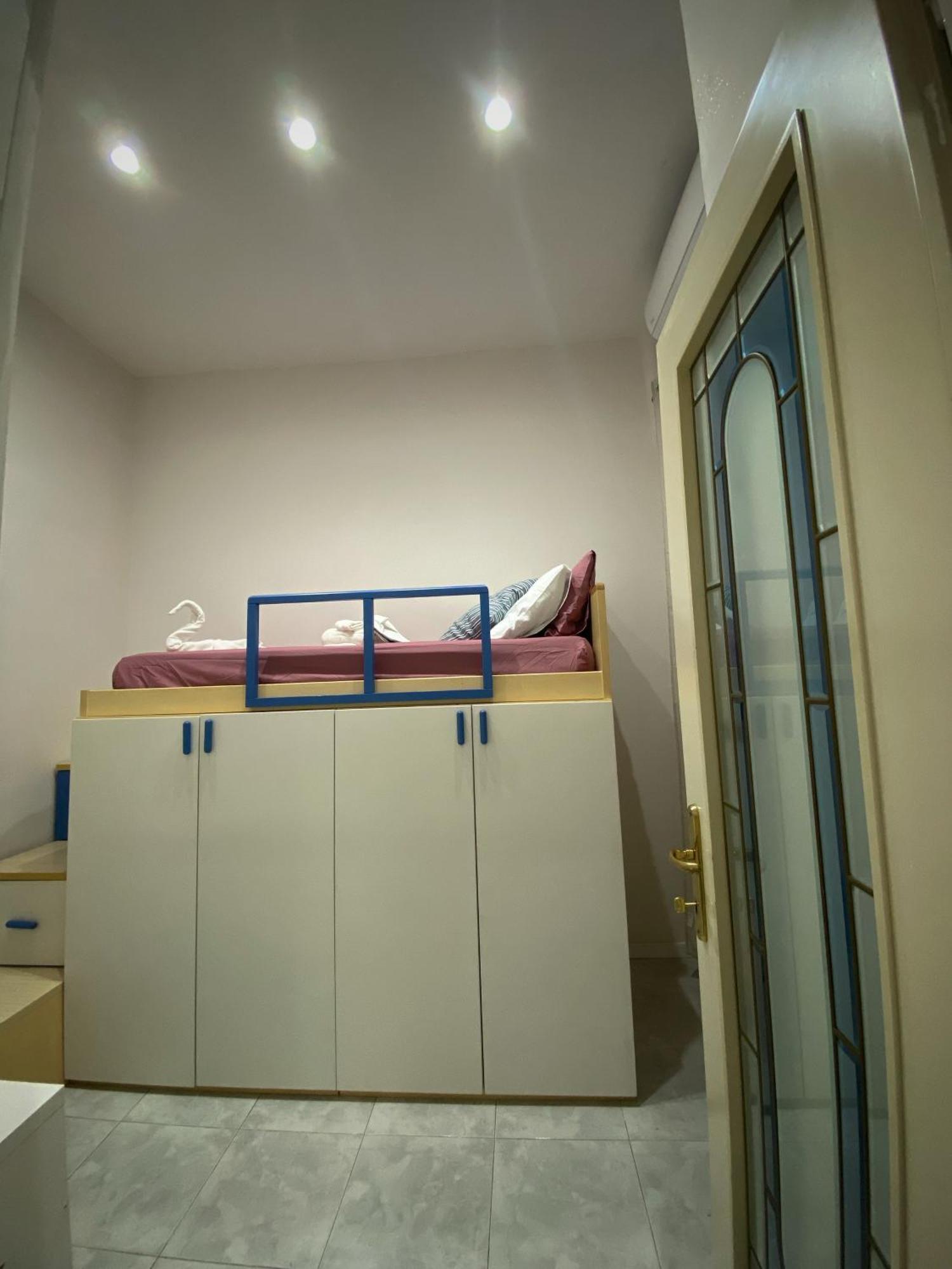 Apartamento La Casa Al Centro " Vicino Al Centro Storico Di Napoli" Exterior foto