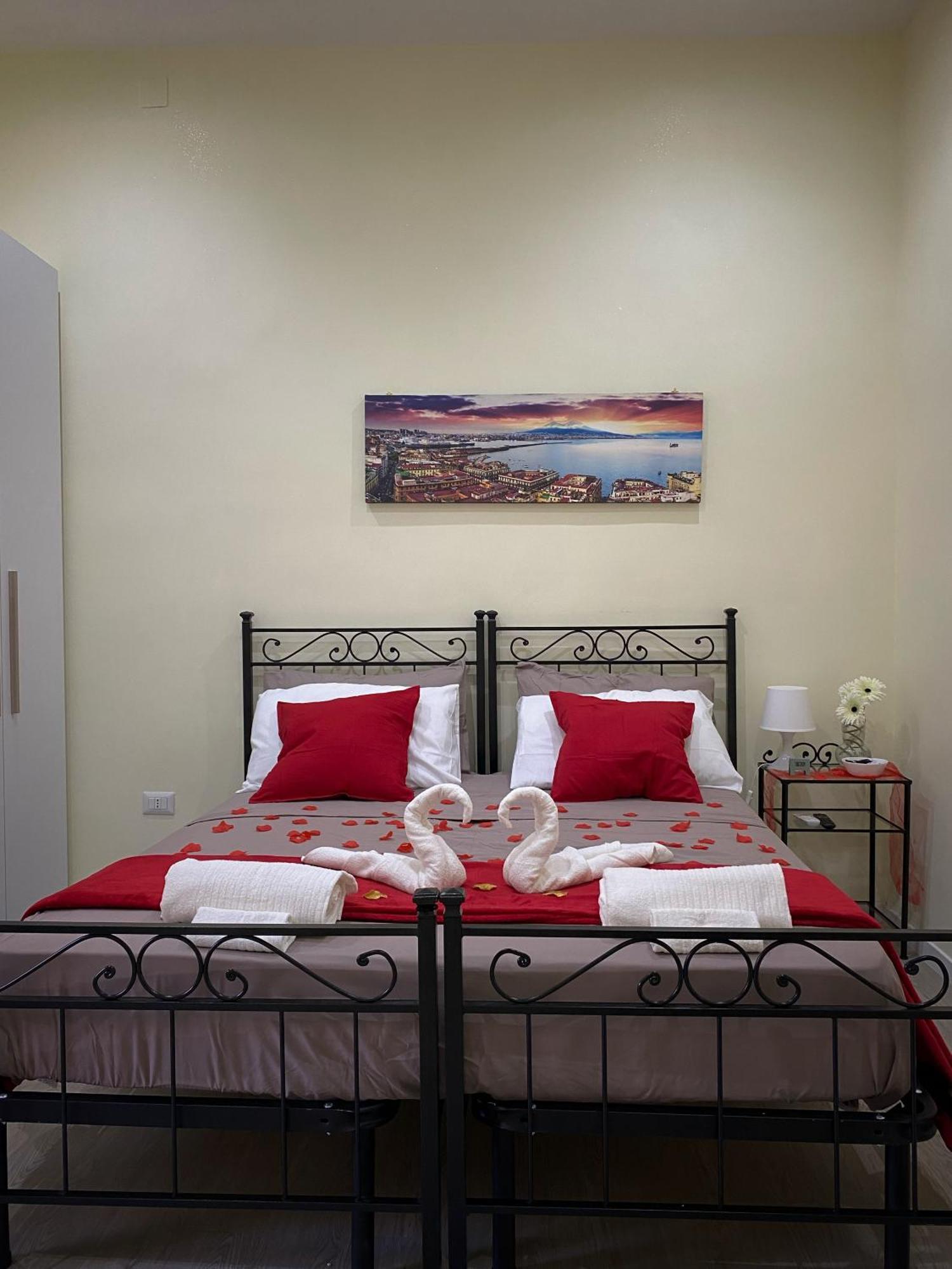 Apartamento La Casa Al Centro " Vicino Al Centro Storico Di Napoli" Exterior foto