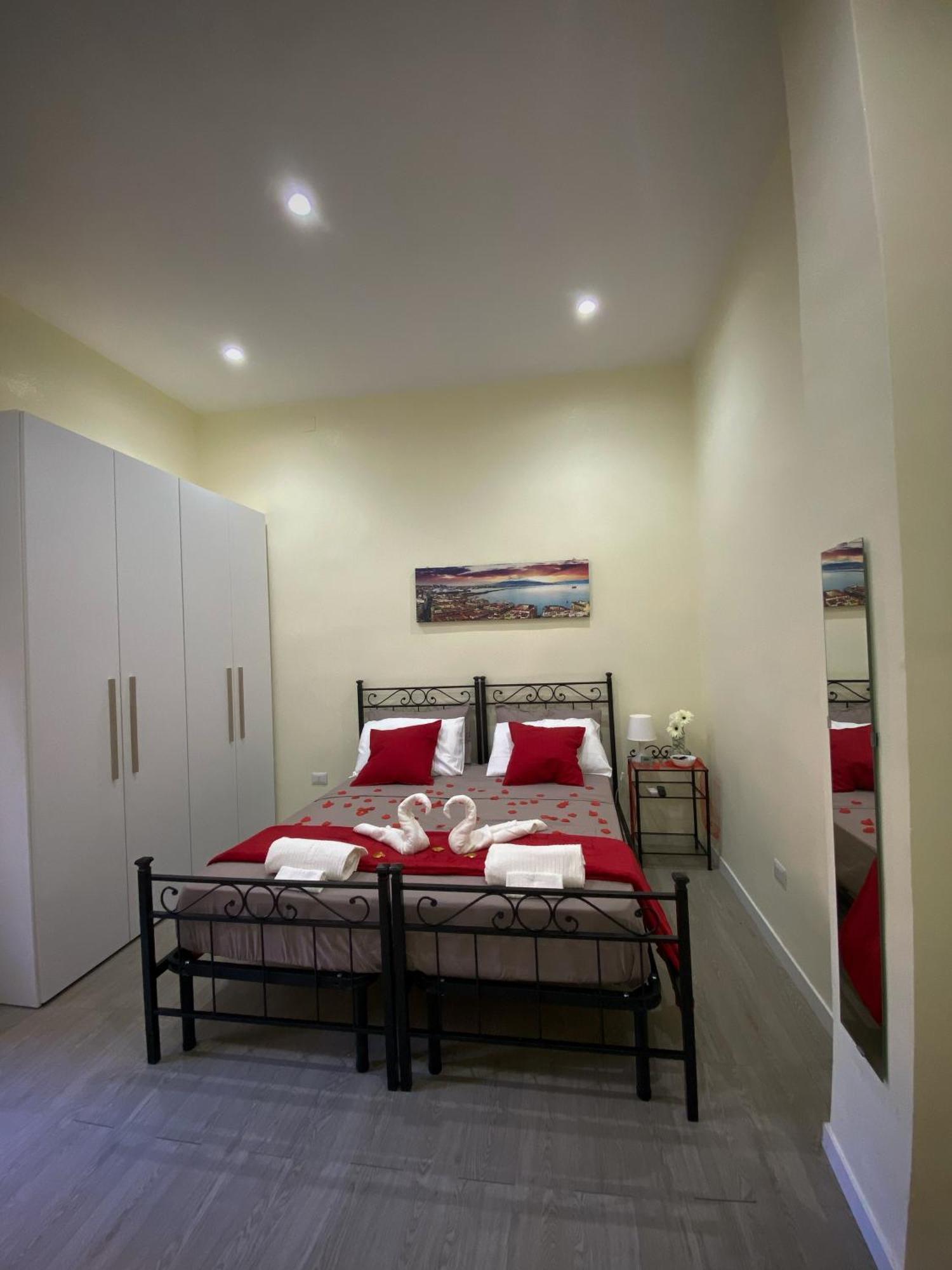 Apartamento La Casa Al Centro " Vicino Al Centro Storico Di Napoli" Exterior foto